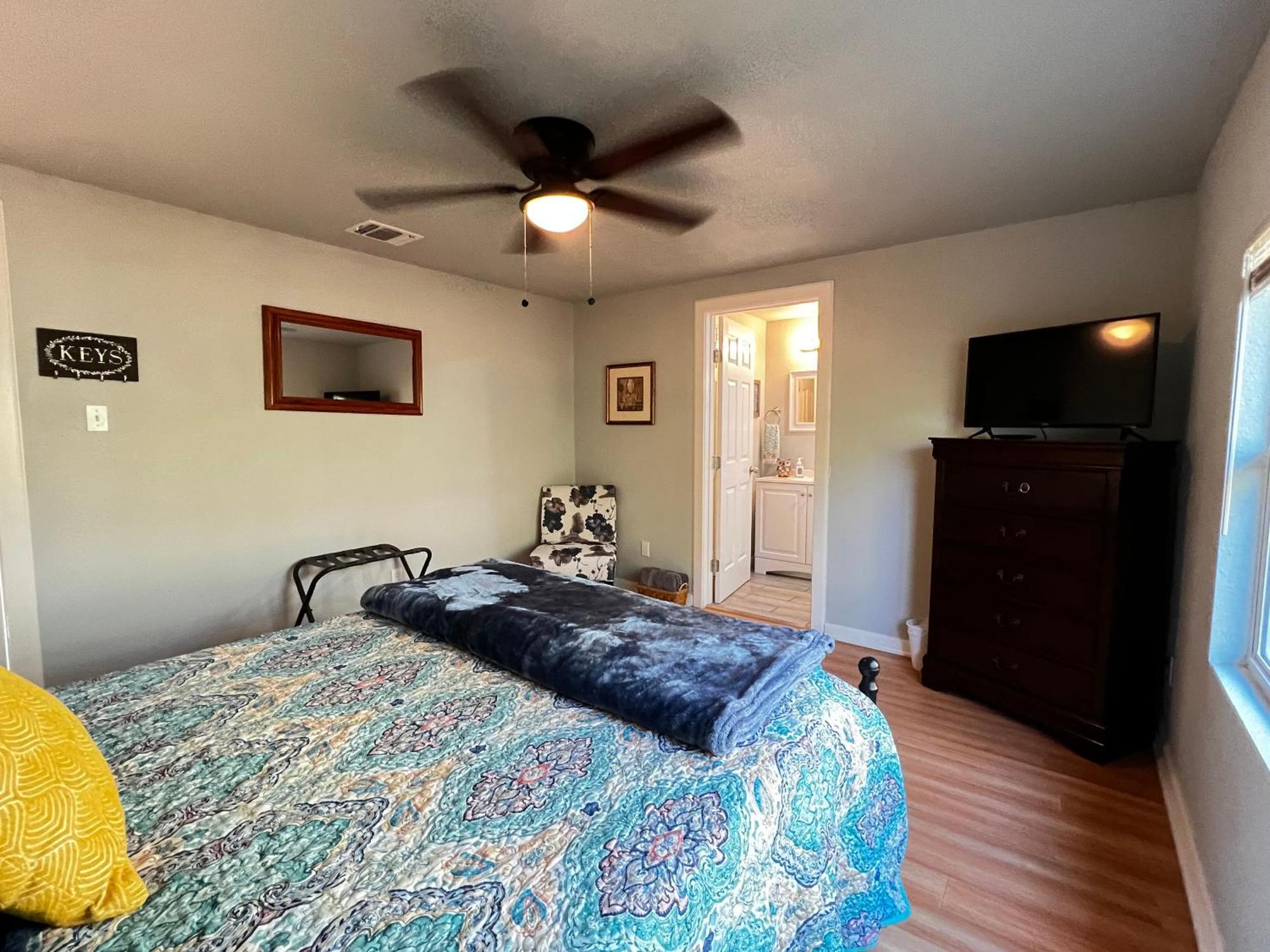 Boho Bliss- Cozy Private Room 2 Miles From Alamodome! Σαν Αντόνιο Εξωτερικό φωτογραφία