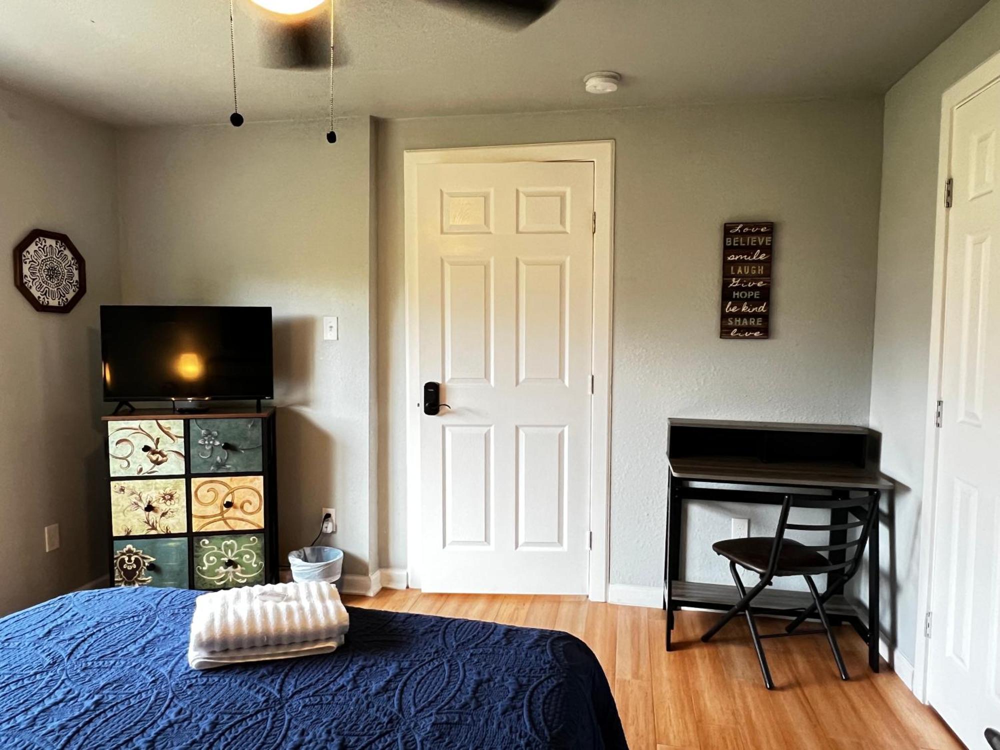 Boho Bliss- Cozy Private Room 2 Miles From Alamodome! Σαν Αντόνιο Εξωτερικό φωτογραφία