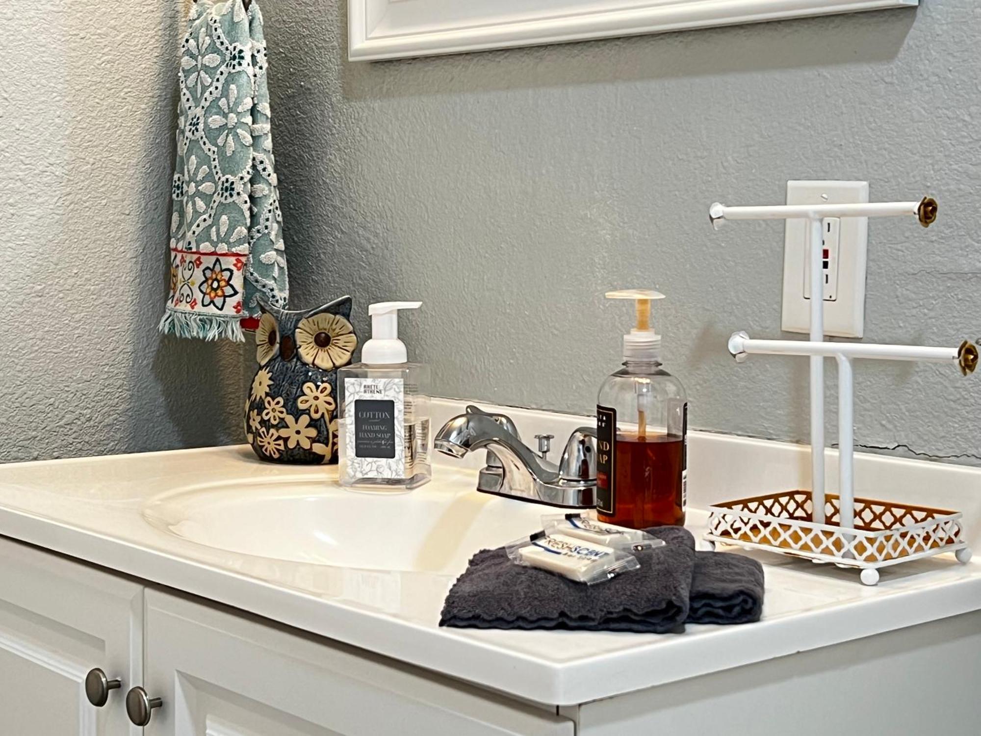 Boho Bliss- Cozy Private Room 2 Miles From Alamodome! Σαν Αντόνιο Εξωτερικό φωτογραφία